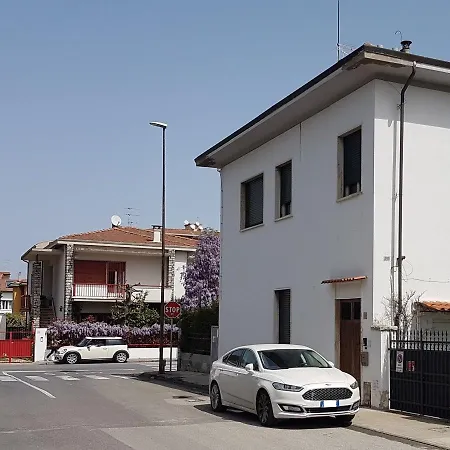 La Coccinella Konukevi 3*